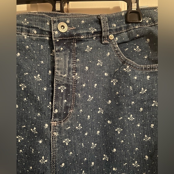 Gloria Vanderbilt AMANDA Blue Jeans Size 12 Missy NWOT - Picture 4 of 8